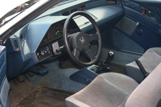 Illustration for article titled For $2,550 Canadian, This 1984 Honda CRX HF Says Say Hello To My Little Friend, Ehh